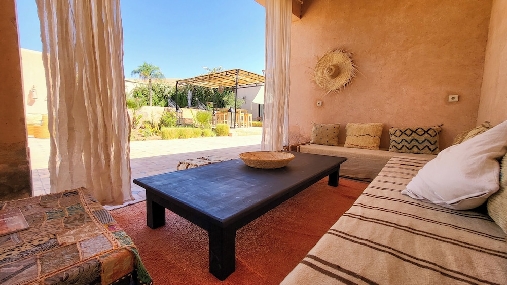 Tawenza Lodge