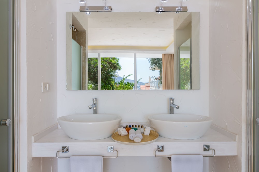 Kalkan Oasis Hotel - Adults Only