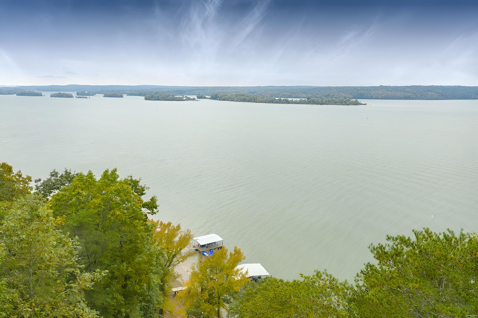 Historic Family Cabin to Watch the Sunset with 270 degree views of Kentucky Lake view 3