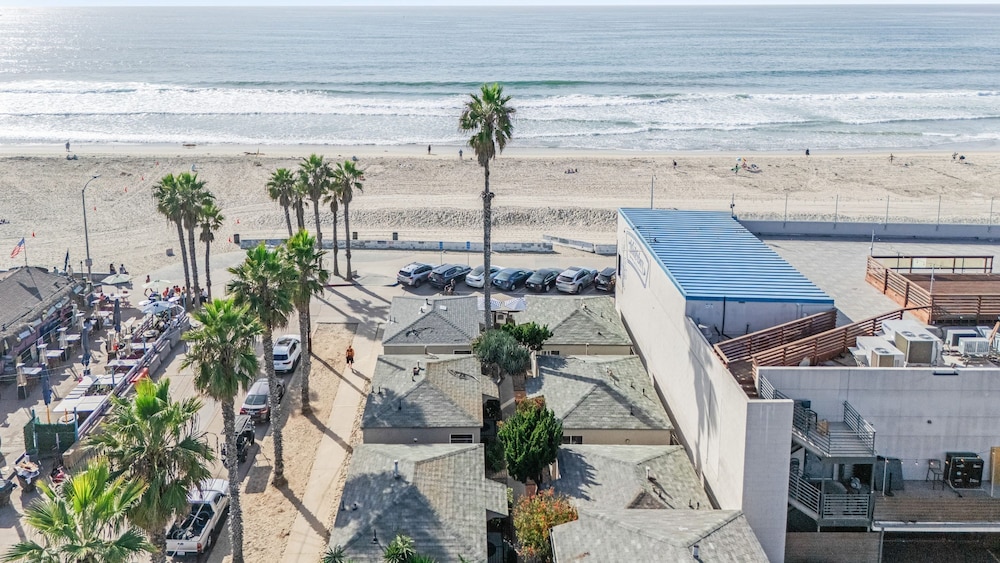 Ocean Blvd Apt 6 by Avantstay On Pacific Beach
