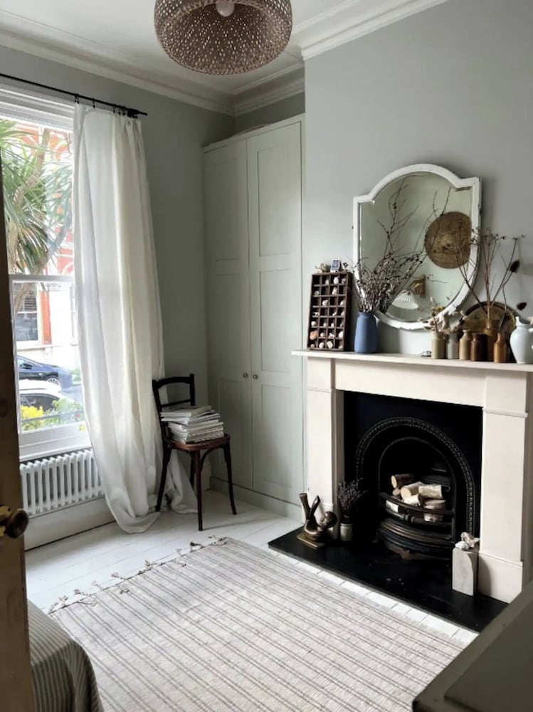 Lovely 3BD Victorian Townhouse W/garden - Brixton!