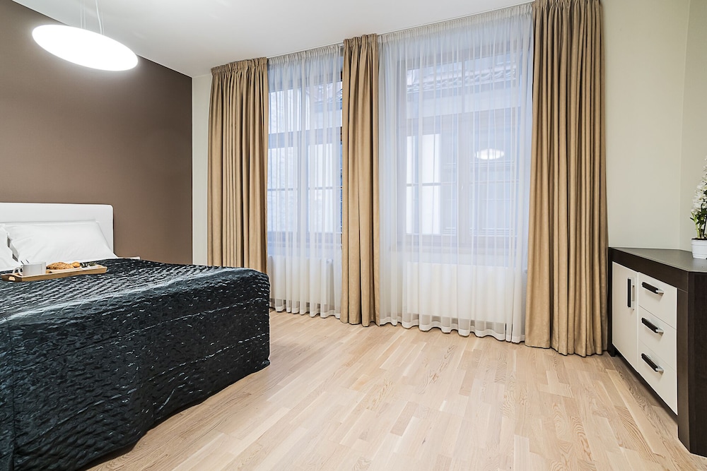 WINWINSTAY Apartments Heart of Old Town view 4