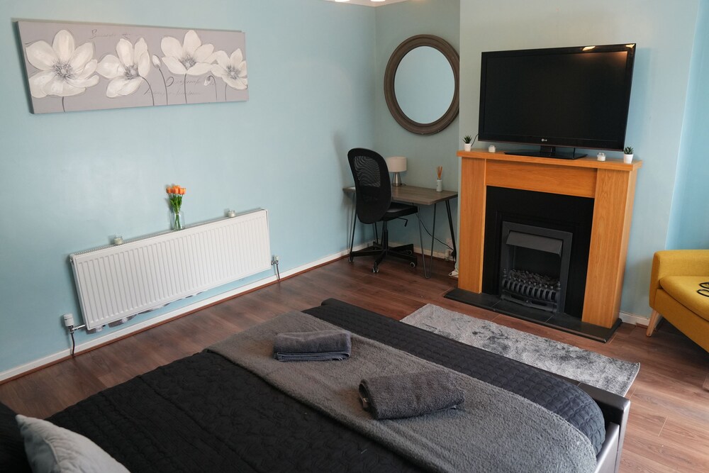 Detached Homestay With Private Rooms