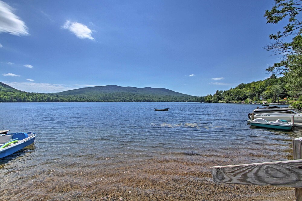 Pet-friendly Rumney Cabin on Stinson Lake!