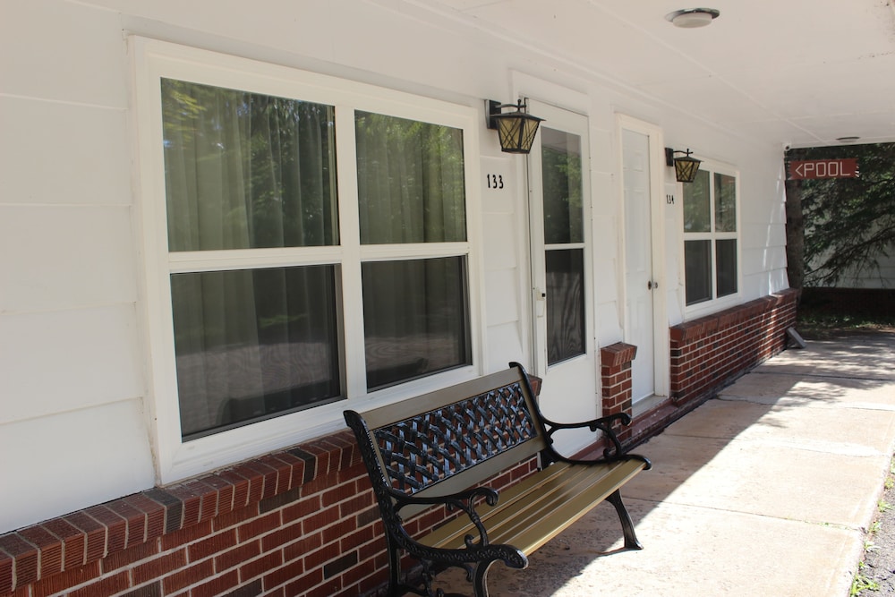 Timberland Motel