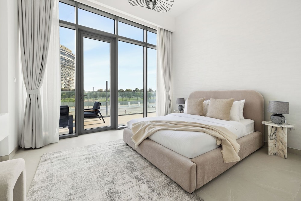 2BR plus M Pet-Friendly Prime Amenities