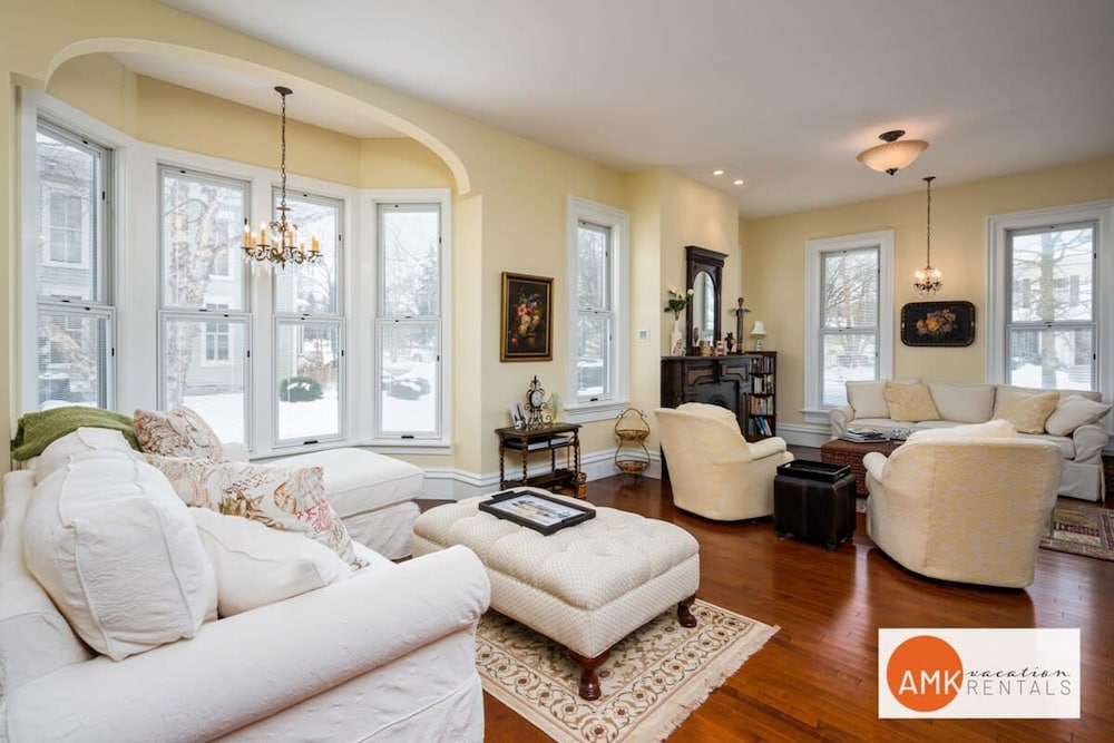 Haven on Howard - Monthly Booking Great Location