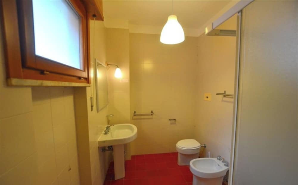 First Floor Apartment in Lignano Riviera for 6 Guests