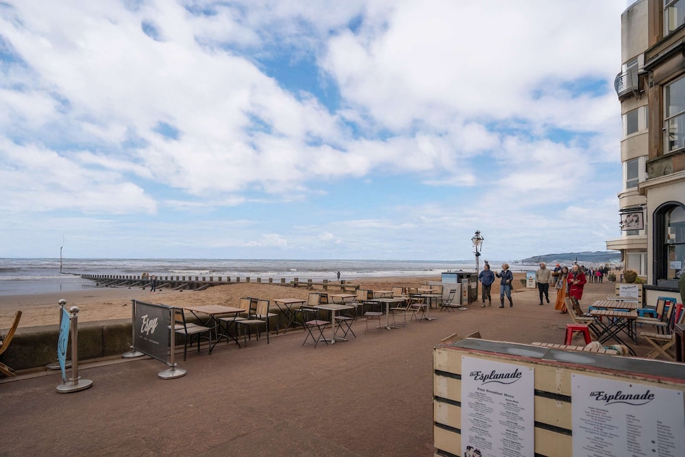 Luxury Apartment - Portobello
