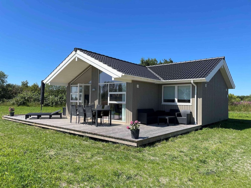 5 Star Holiday Home in Vaeggerlose