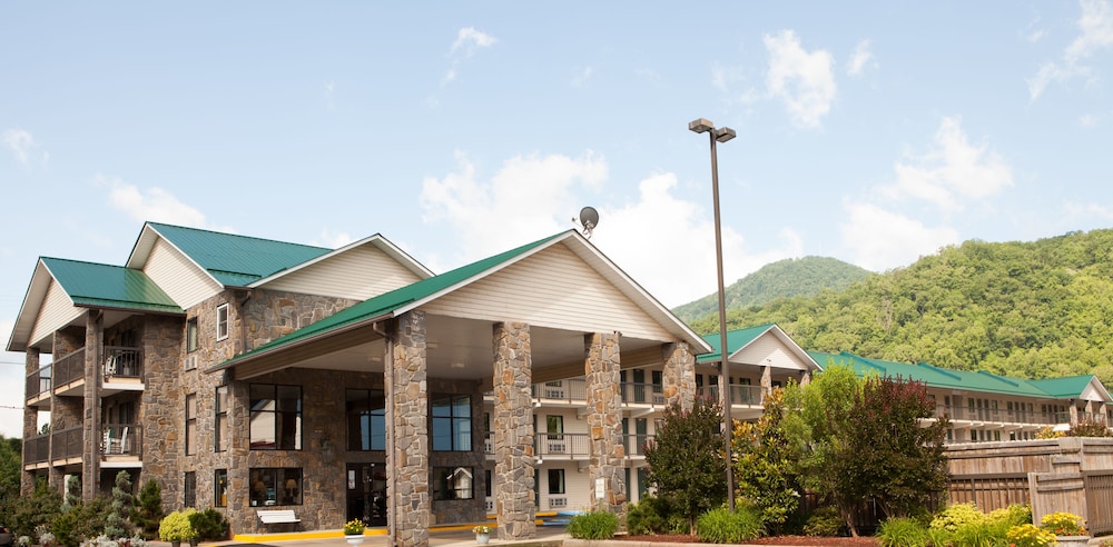Cherokee Lodge
