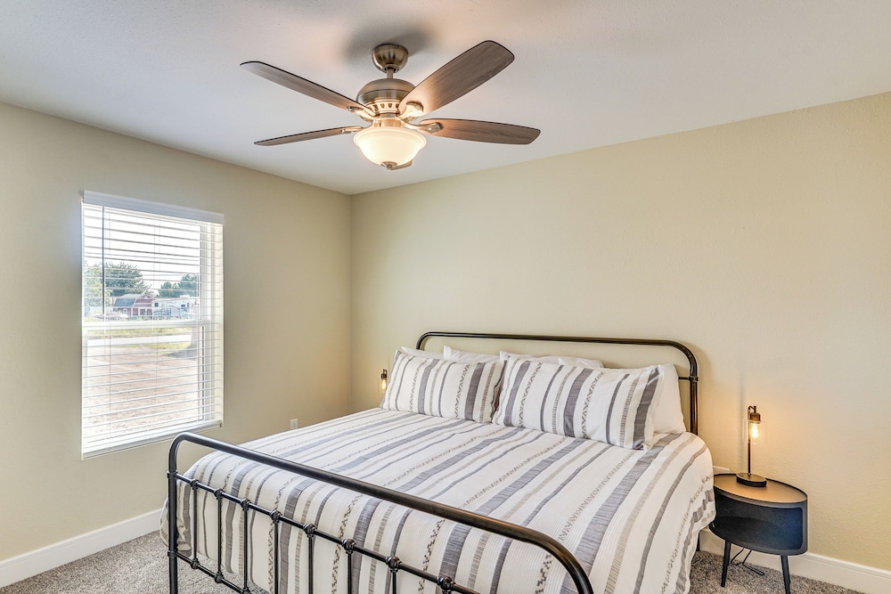Golf, Shop & Explore: Home 5 Mi to Dtwn Midland!