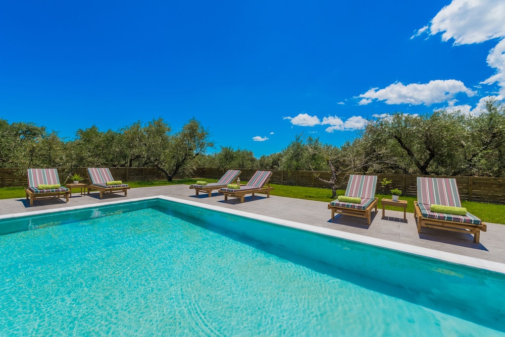 Natura Verde Villas