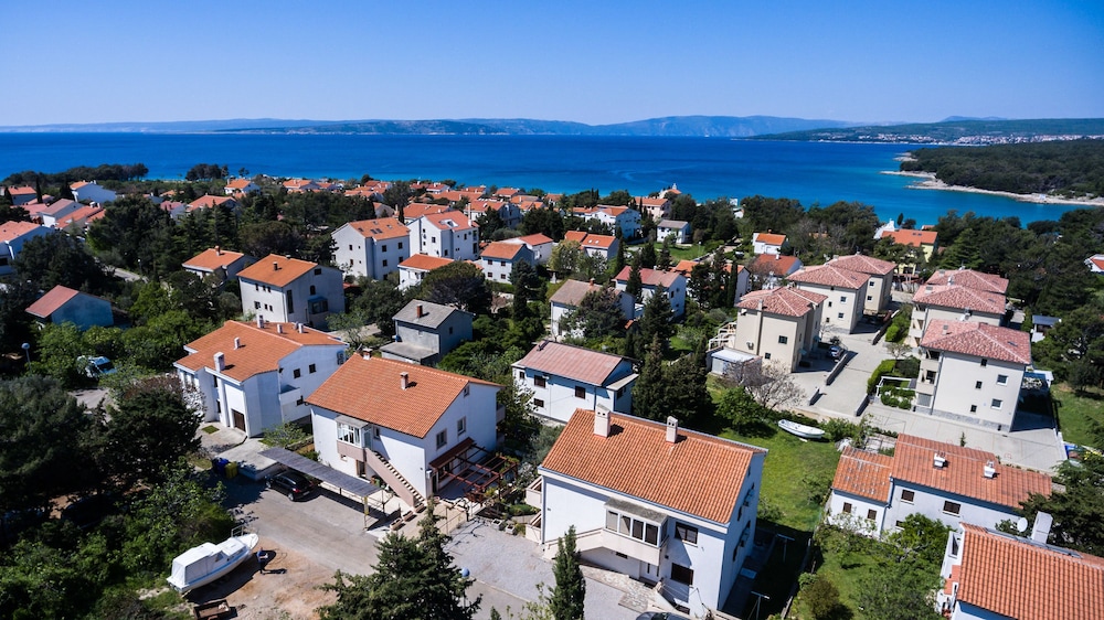 Apartments Valencic view 4
