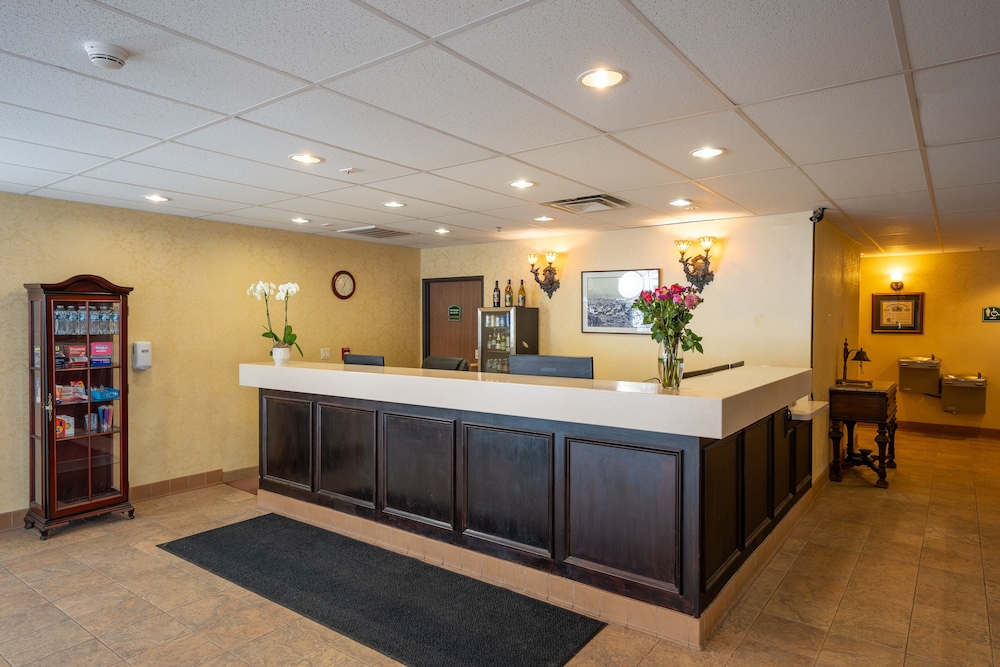 Silverland Inn and Suites - Property Image 23