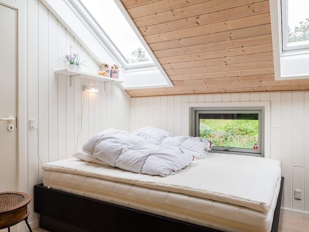 6 Person Holiday Home in Blavand view 3