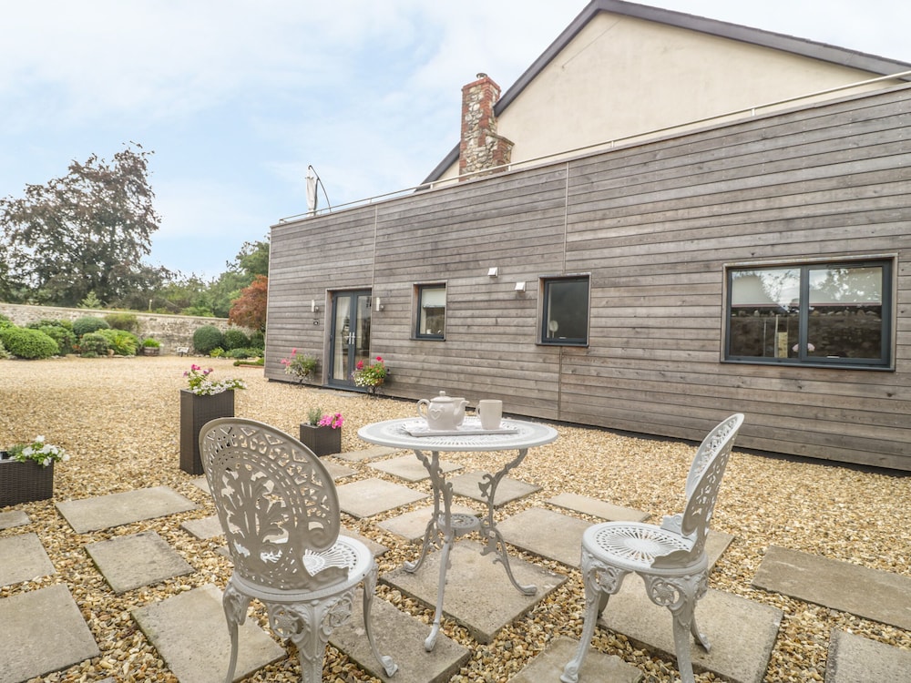 Cherry Tree Lodge view 3