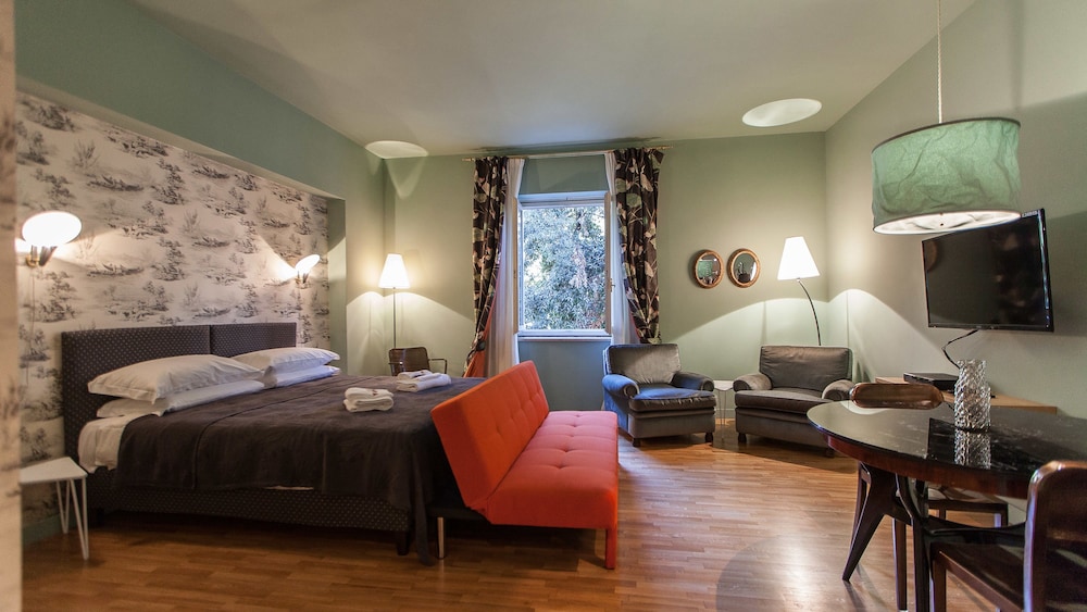 Rental in Rome Suite Spanish
