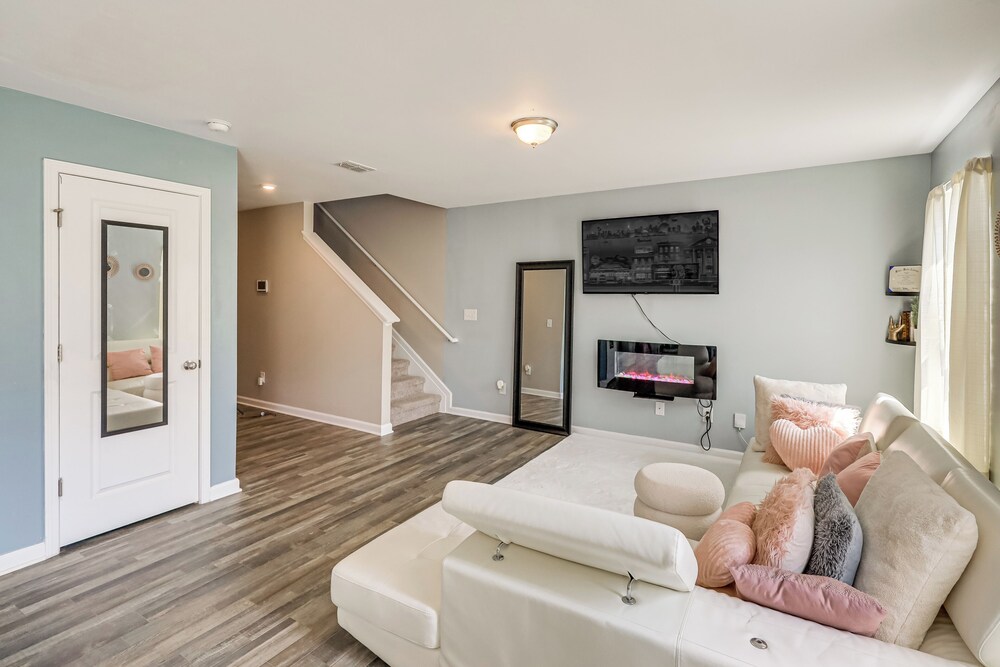 5 Mi to Amerson River Park: Family-friendly Home