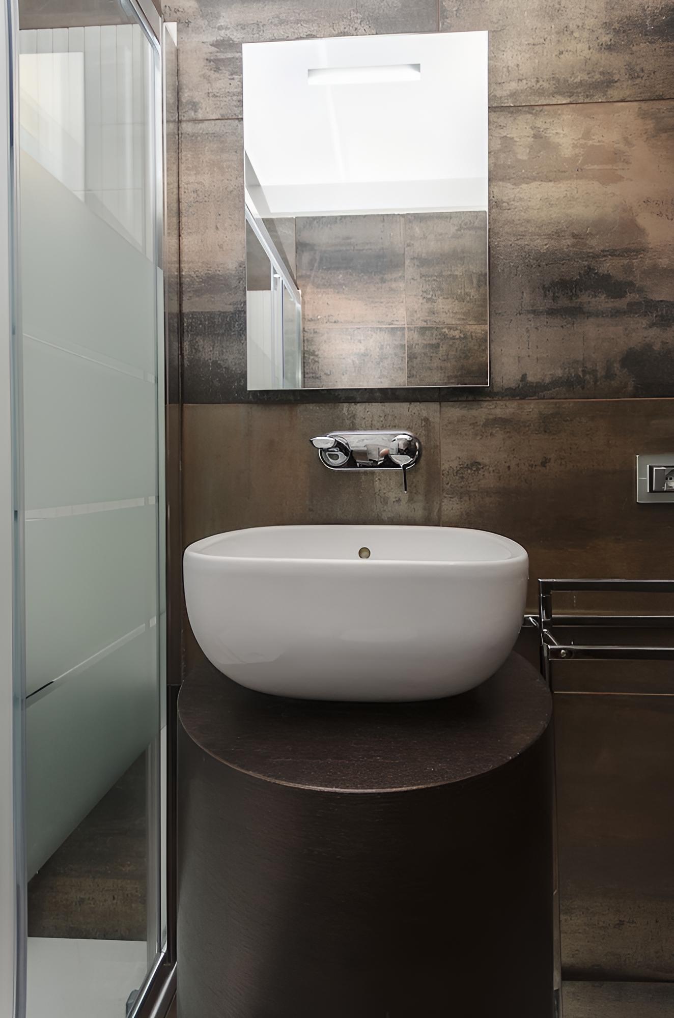 A14 Business Suites