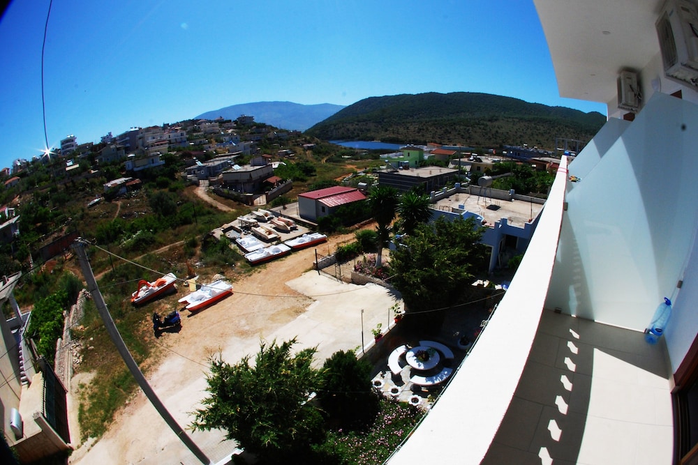 Vila Renato
