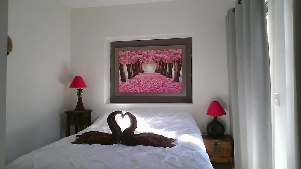 Luxury Suites Bellas Villas Villa Luna view 2
