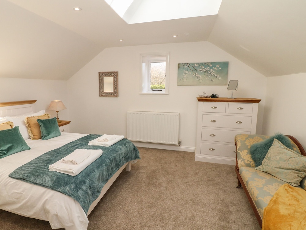 Oak Cottage