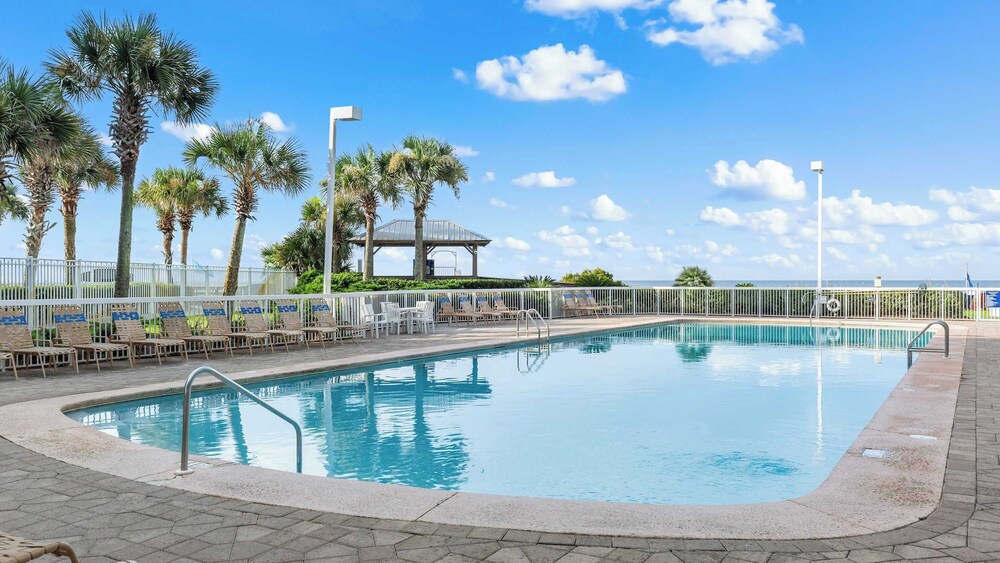 Seaside Beach & Racquet Club 1115
