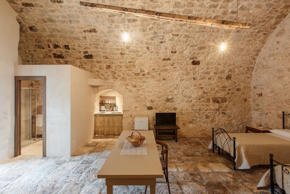 Beautiful Masseria Near Ostuni - Enjoy Your Holidays Here view 2