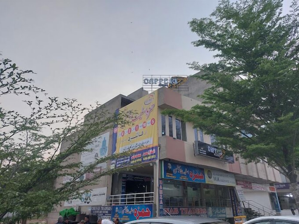 Faizi Apartments