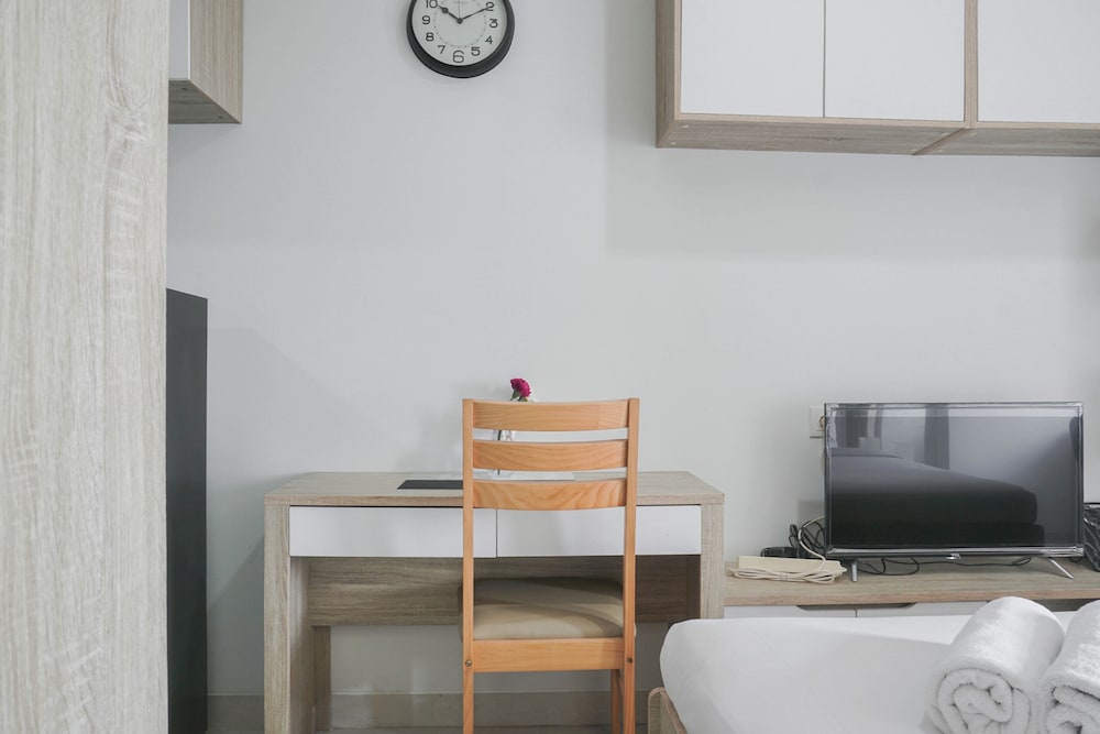 Nice and Cozy Studio Apartment at Springwood Residence
