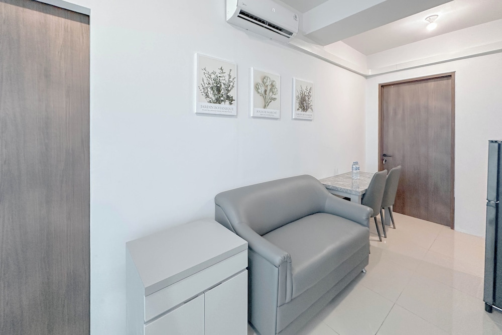 Combined Grey Toned 2Br Apartment At The City Square Surabaya