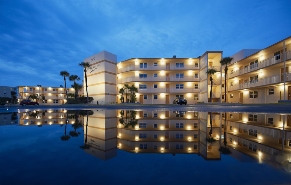 Paradise Beach Club by Happy Palm Stays