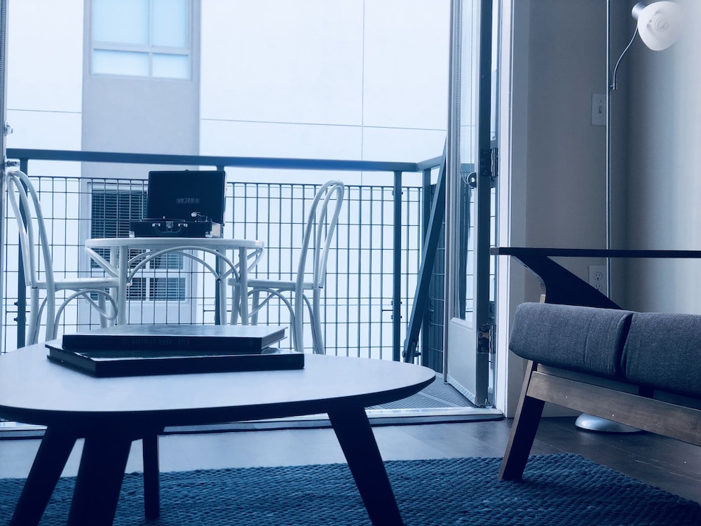 New Lyfe Finest Luxury Apartment