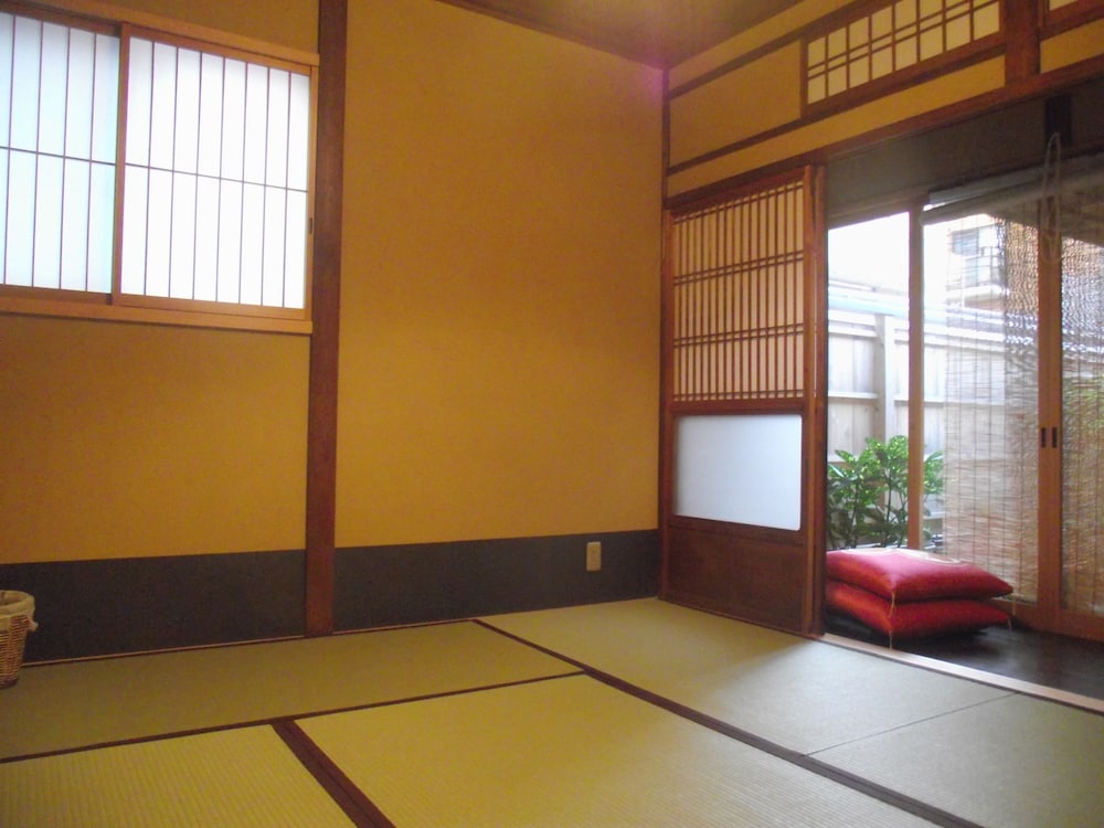 Kyo Machiya Guest House Makuya