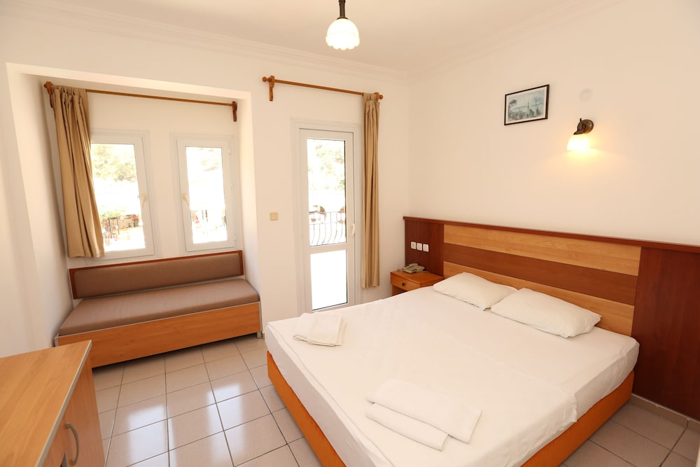 The Tower Hotel - Image 32