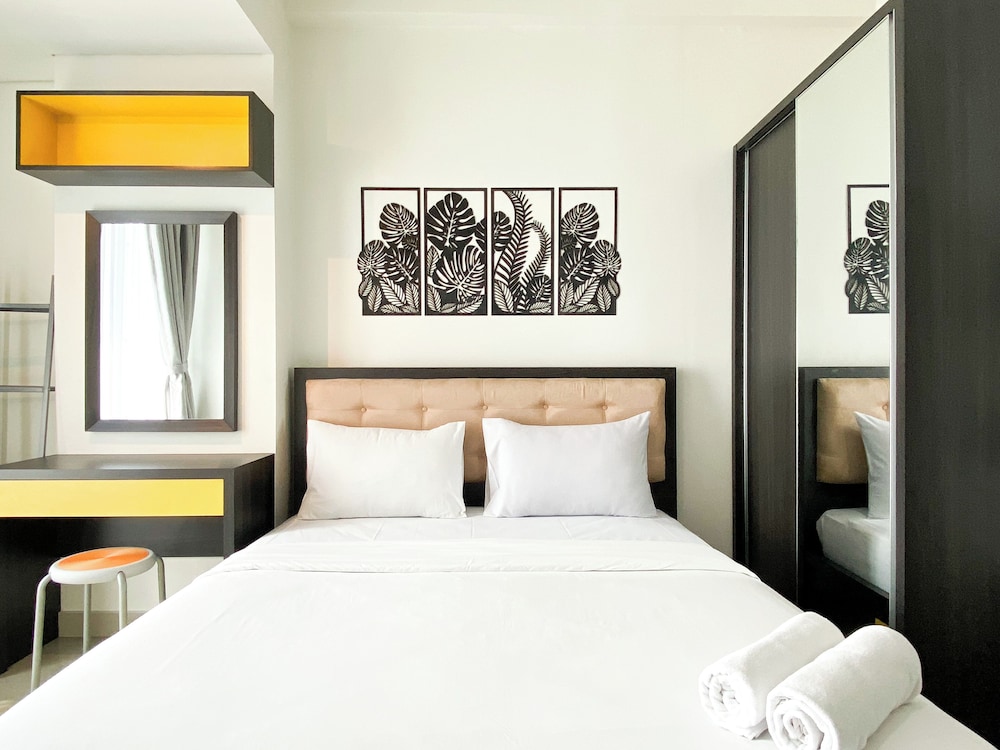 Monochromatic Studio At Lrt City Bekasi Apartment