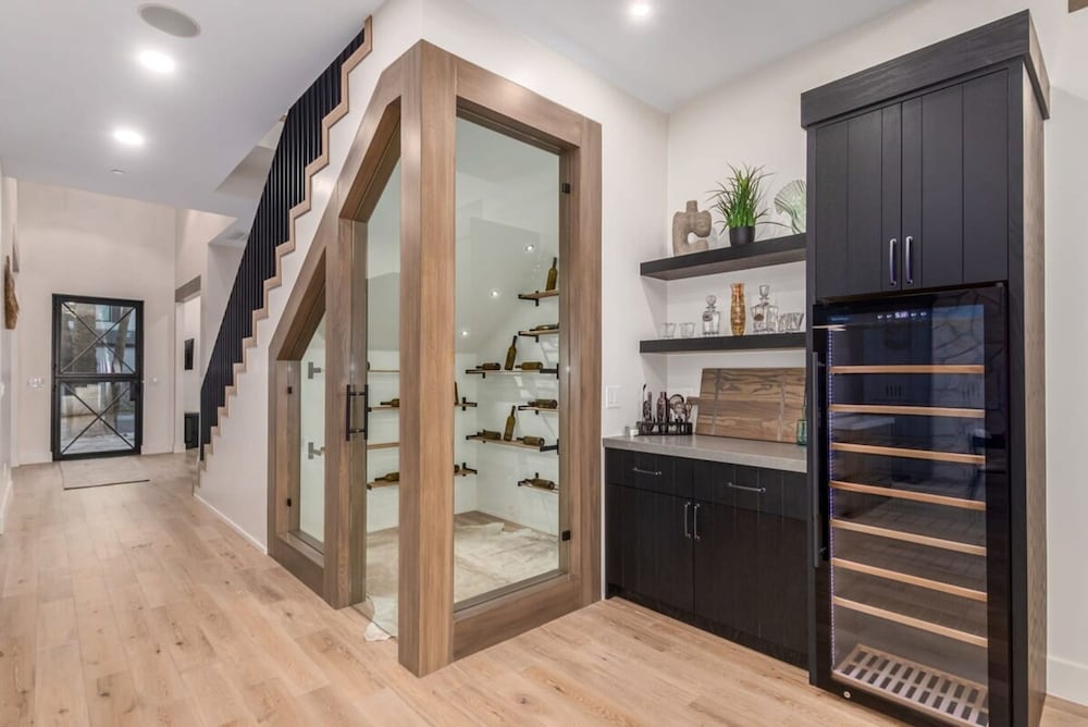 Stonewood Luxe Estate 5 Showers Heated Pool GYM