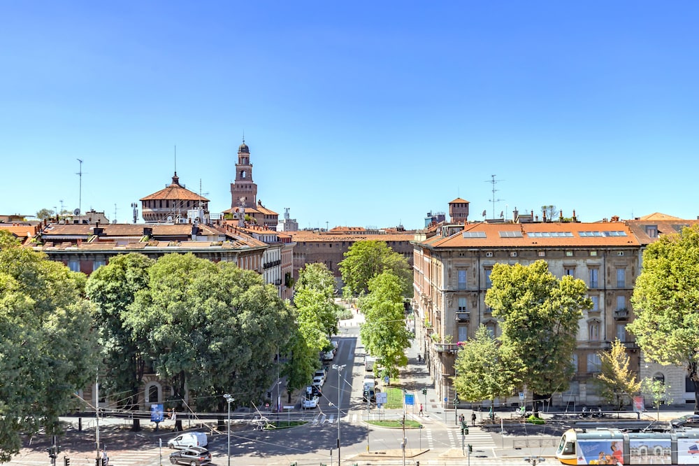 Milan Retreats Brera