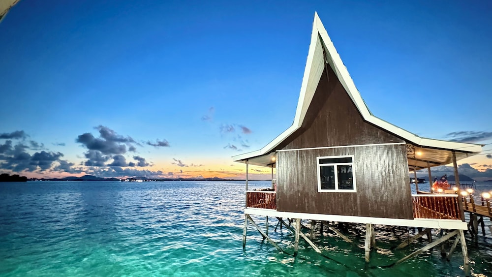 Semporna Water House