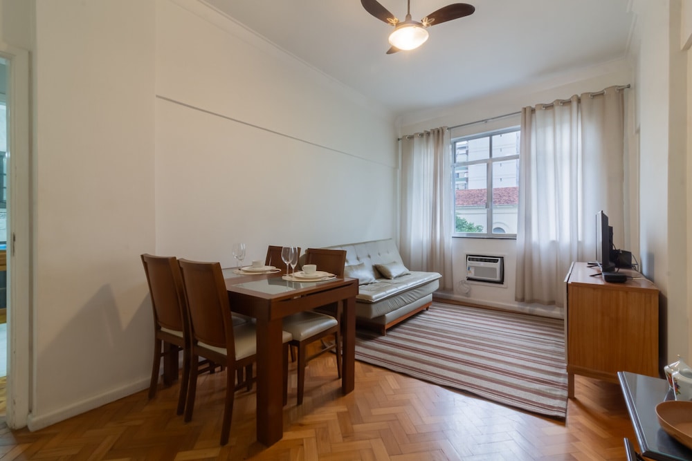 5 Minutes From Copacabana Beach Bi404