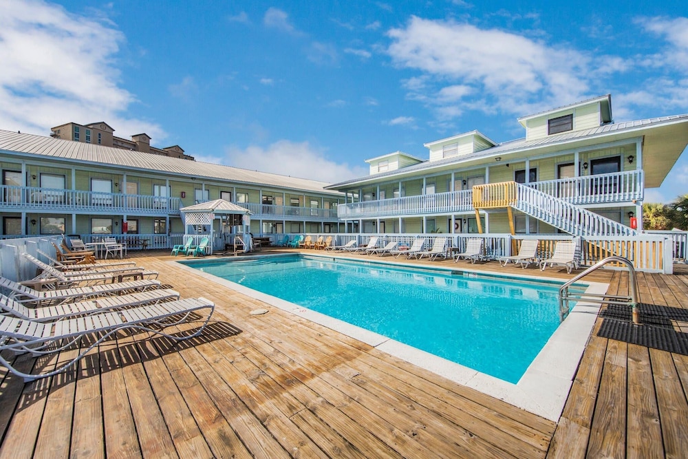 The Cove 205b
