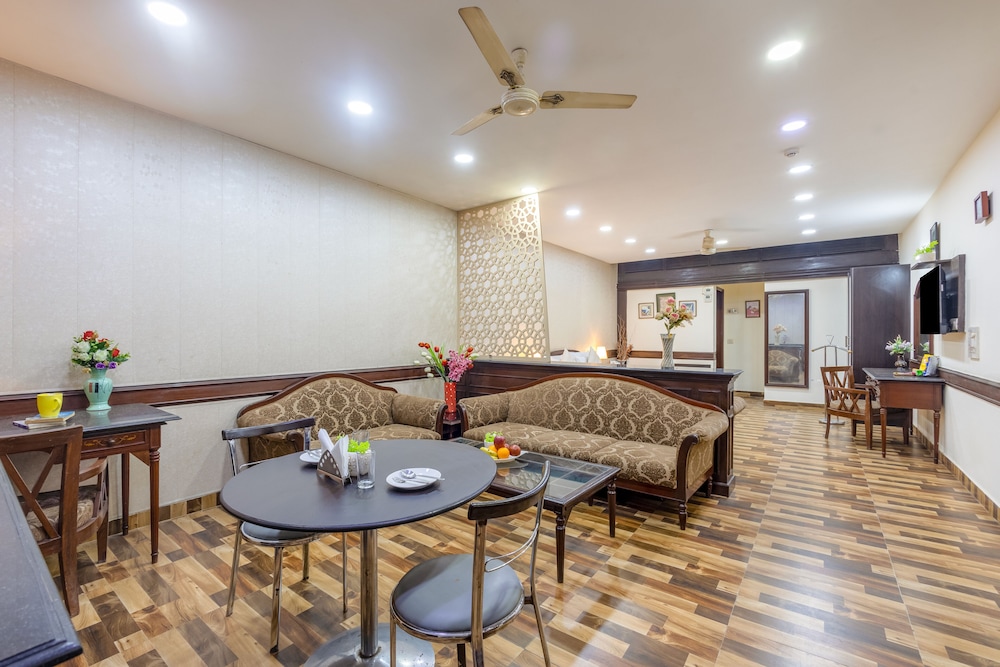 Hotel Amar Inn by Quadis - Lajpat Nagar
