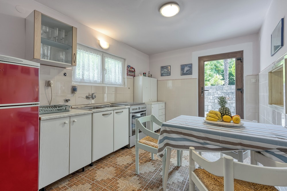 Captain's House - Sv. Jakov