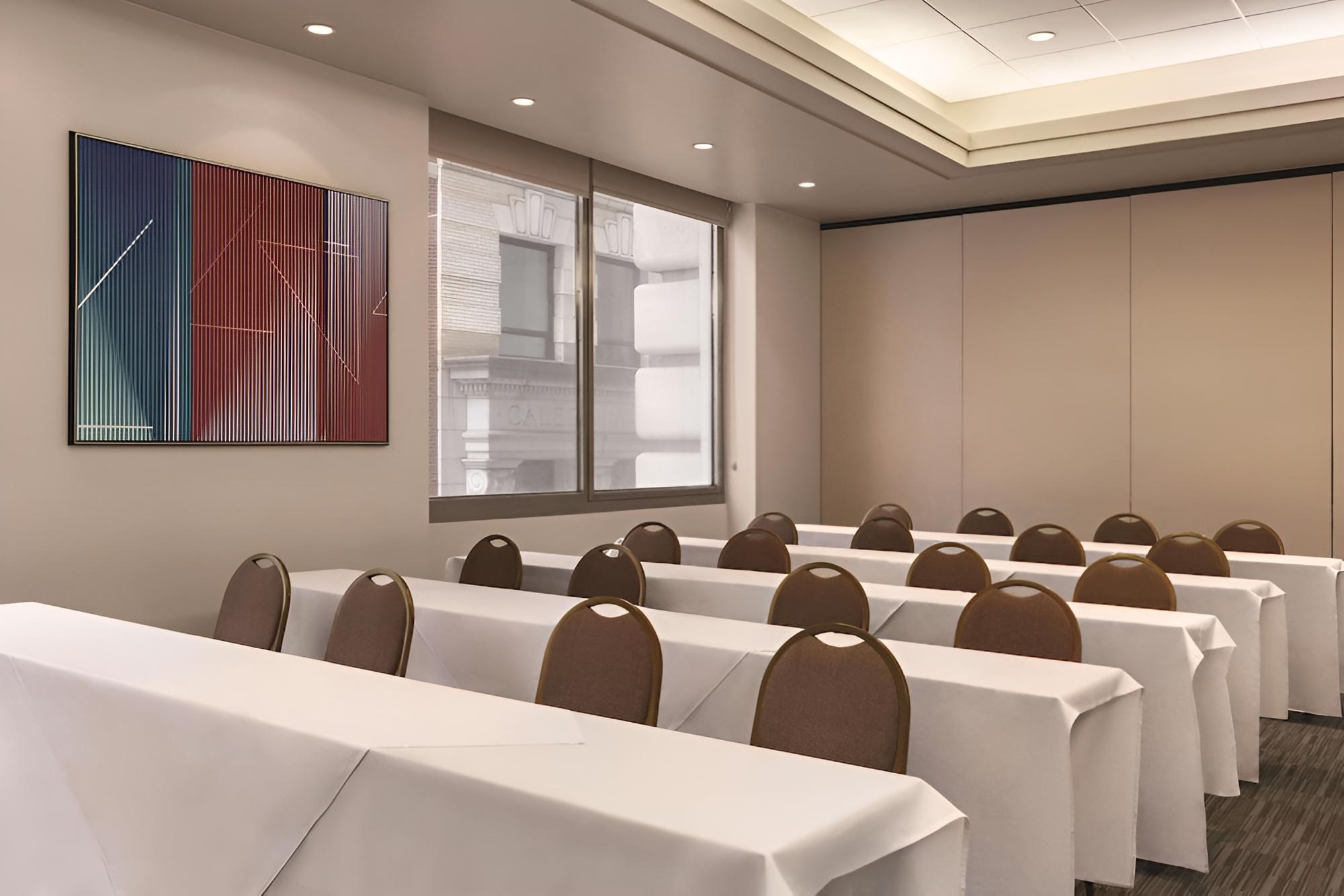 Radisson Hotel New York Wall Street