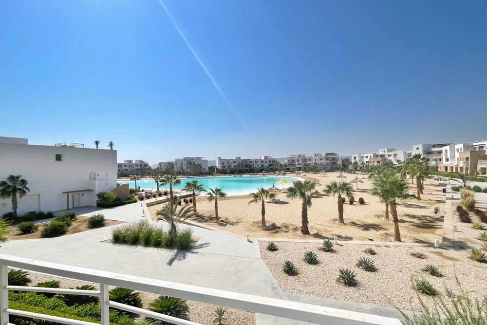 Xuru Stays I Charming & Beautifully Styled 3bdr @ Swan Lake Gouna