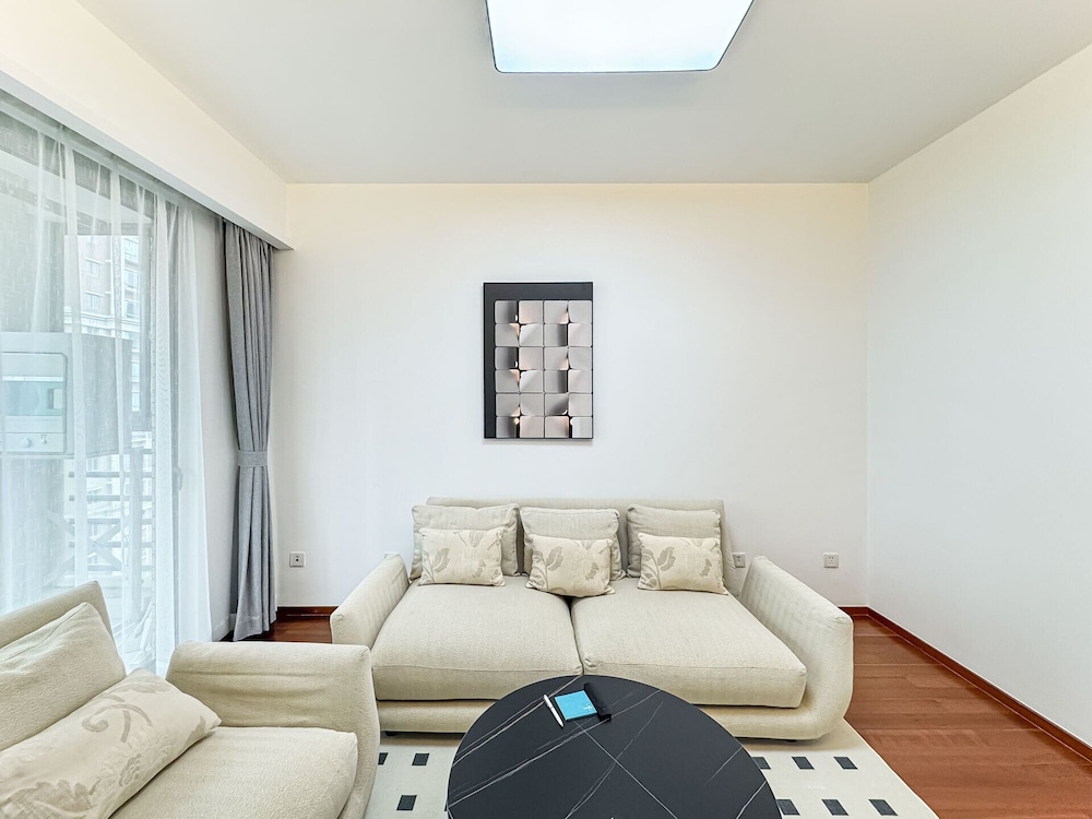 Tyms 2BR Apt Gubei CBD Near Takashimaya