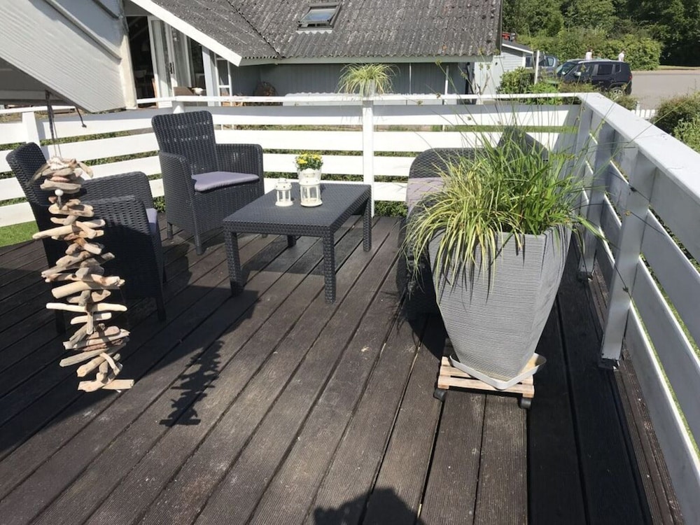 Hein Muck Modern Retreat