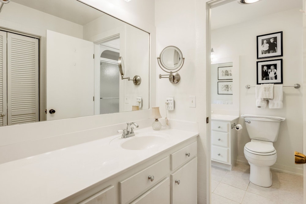 Sunny Pointe 4 Bedroom Home