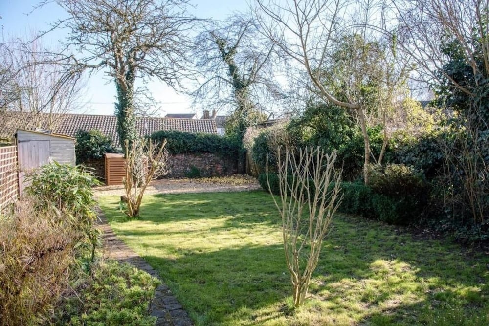 Sudbury Vacations - Rose Cottage Lavenham - Property Image 8